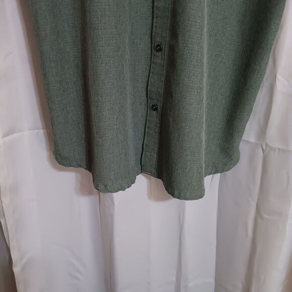 Lake & Trail Men’s Muted Green Short Sleeve Fast-Dri SZ M Button Down Shirt - Picture 4 of 10